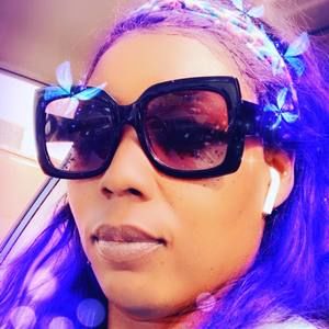 Meet your Posher, Cecilia